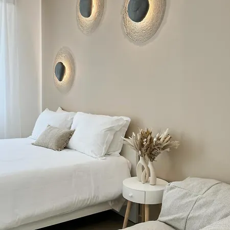 Casa Febo, In Centro Con Parcheggio Privato A 200 Mt Dal Mare 4* Bordighera