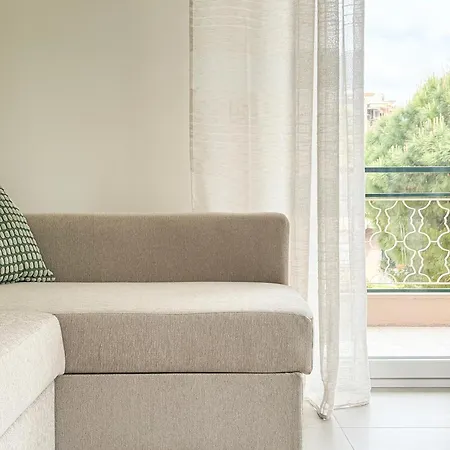 Casa Febo, In Centro Con Parcheggio Privato A 200 Mt Dal Mare ゲストハウス 4*