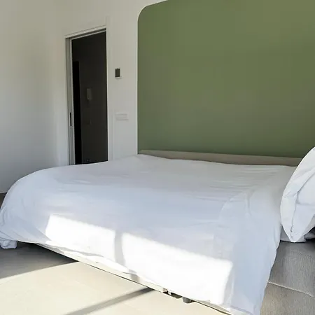 Casa Febo, In Centro Con Parcheggio Privato A 200 Mt Dal Mare 4* Bordighera