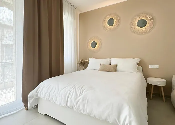 Casa Febo, In Centro Con Parcheggio Privato A 200 Mt Dal Mare Pensión 4*