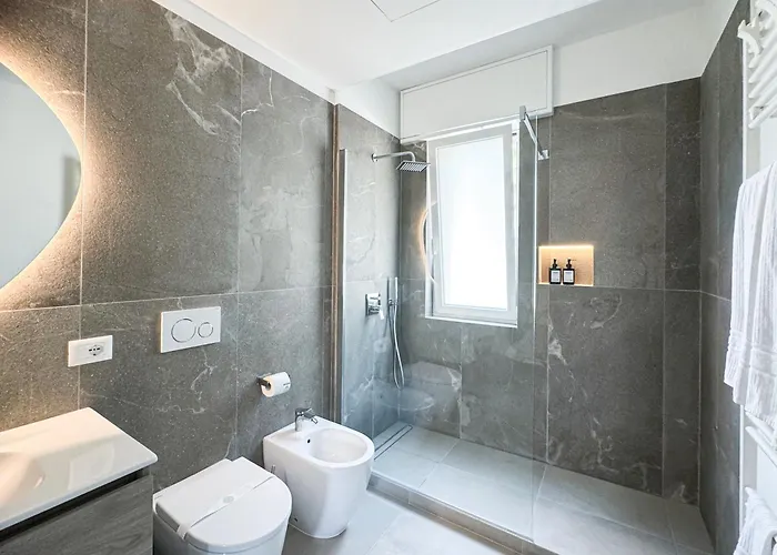 Casa Febo, In Centro Con Parcheggio Privato A 200 Mt Dal Mare 4*