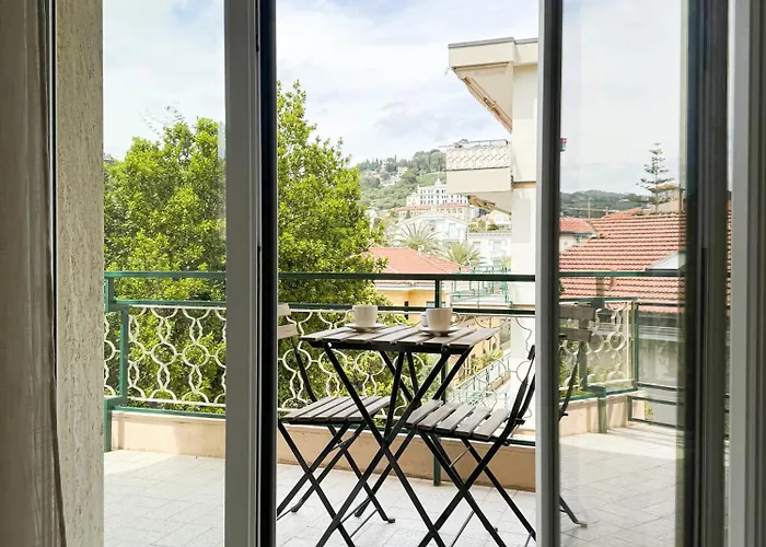 بيت ضيافة Casa Febo, In Centro Con Parcheggio Privato A 200 Mt Dal Mare