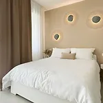 Casa Febo, In Centro Con Parcheggio Privato A 200 Mt Dal Mare Konukevi 4*