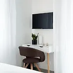 Casa Febo, In Centro Con Parcheggio Privato A 200 Mt Dal Mare Konukevi 4*