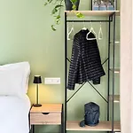 Casa Febo, In Centro Con Parcheggio Privato A 200 Mt Dal Mare 4* Bordighera