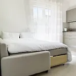 Casa Febo, In Centro Con Parcheggio Privato A 200 Mt Dal Mare Konukevi 4*