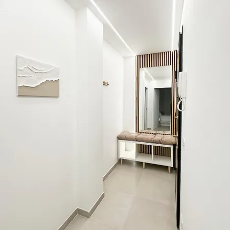 Casa Febo, In Centro Con Parcheggio Privato A 200 Mt Dal Mare Guest house