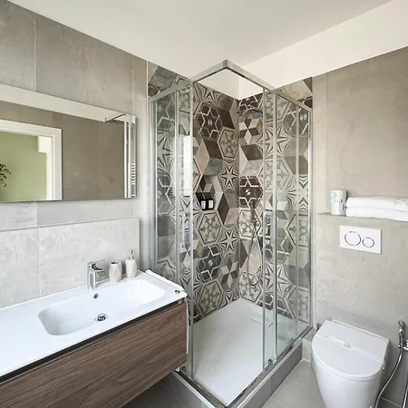 Guest house Casa Febo, In Centro Con Parcheggio Privato A 200 Mt Dal Mare Bordighera