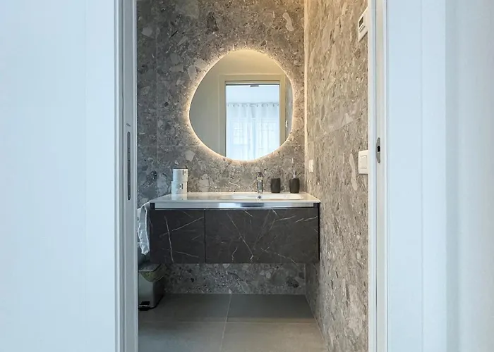 Gasthuis Casa Febo, In Centro Con Parcheggio Privato A 200 Mt Dal Mare 4*